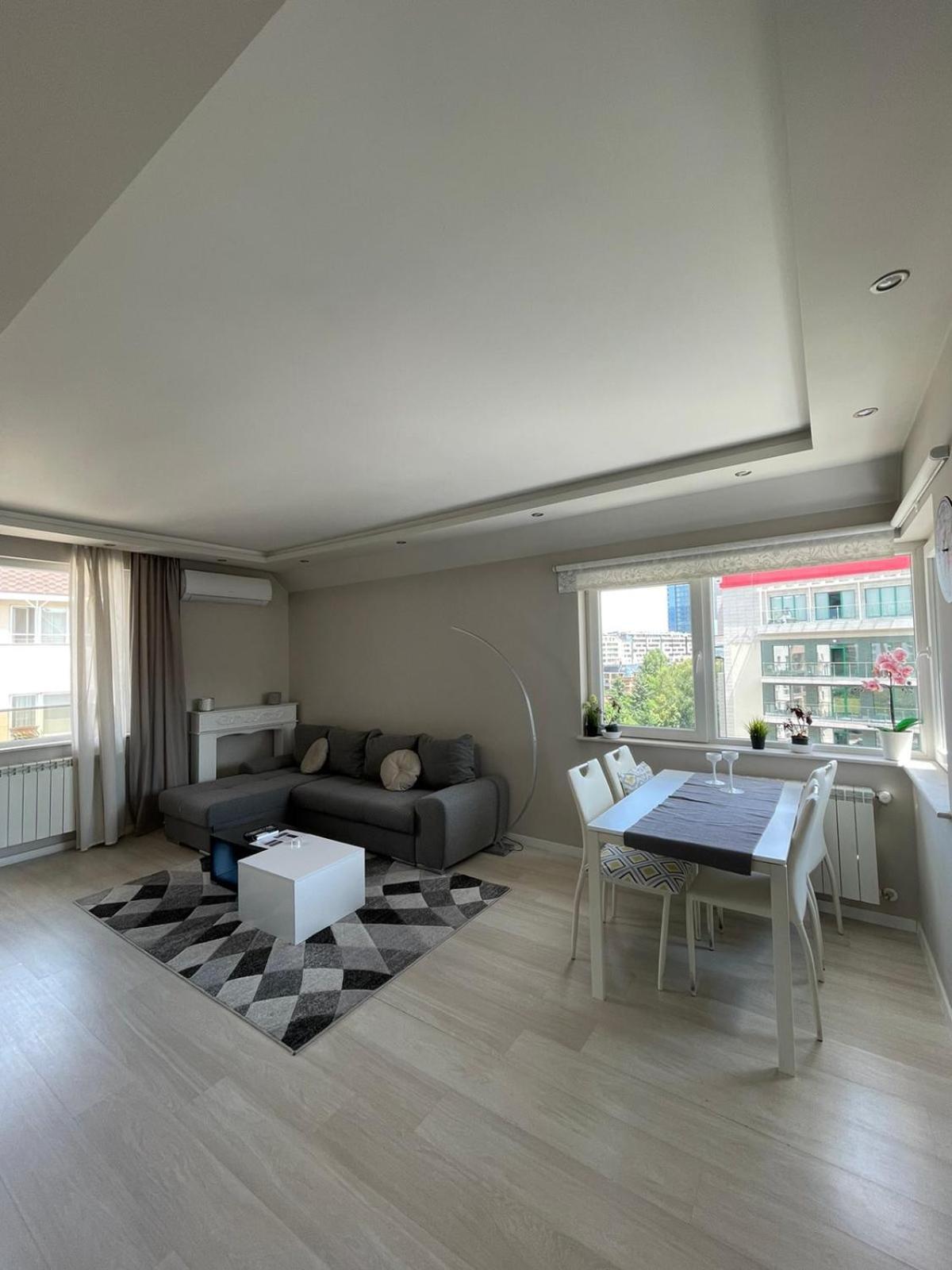 Apartament Chicago Modern 1bdr Near Arena 8888 And Sofiamed