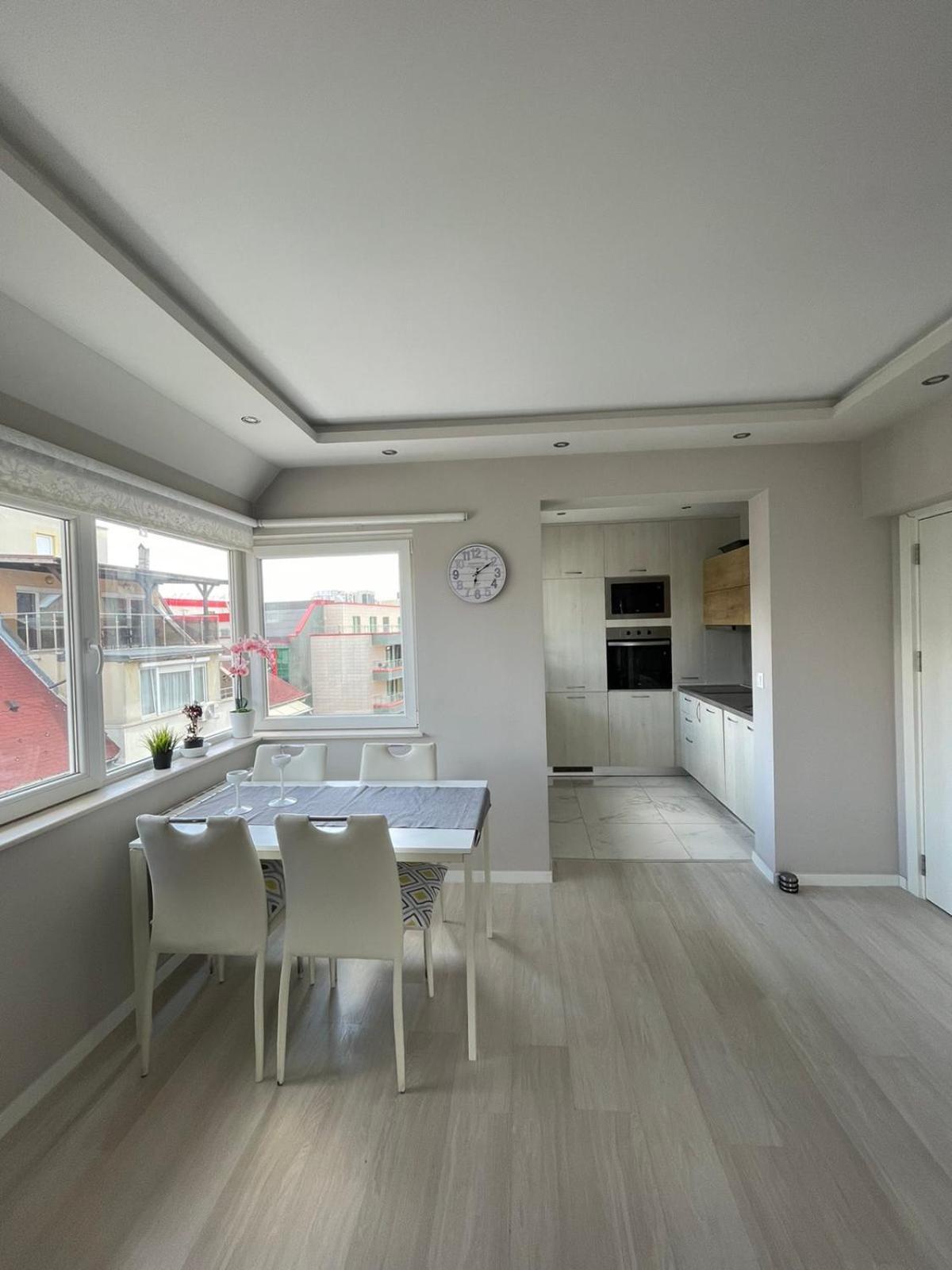 Apartament Chicago Modern 1bdr Near Arena 8888 And Sofiamed *