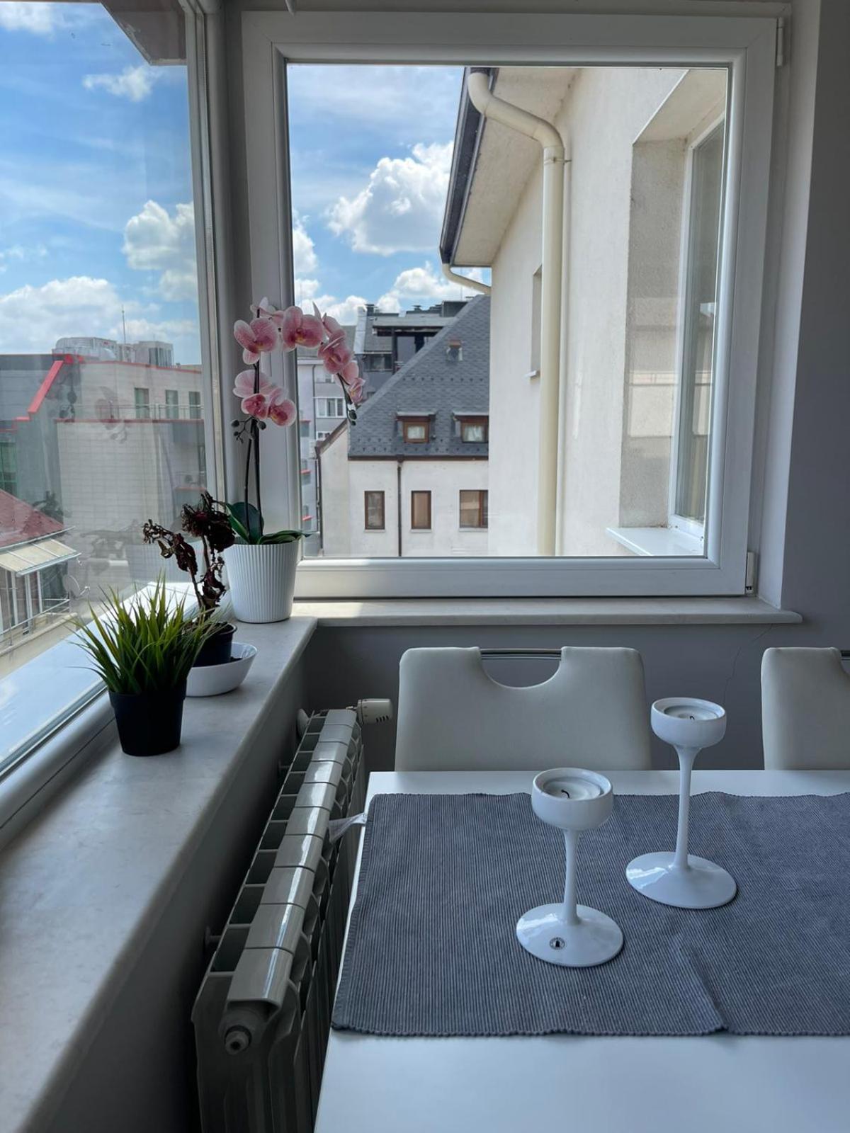 Apartament Chicago Modern 1bdr Near Arena 8888 And Sofiamed Sofia